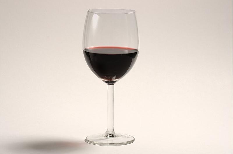 A_glass_of_red_wine