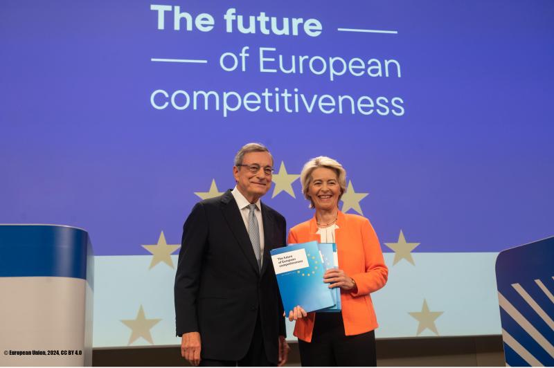 Commission President von der Leyen and Mario Draghi at the presentation of the Draghi report.