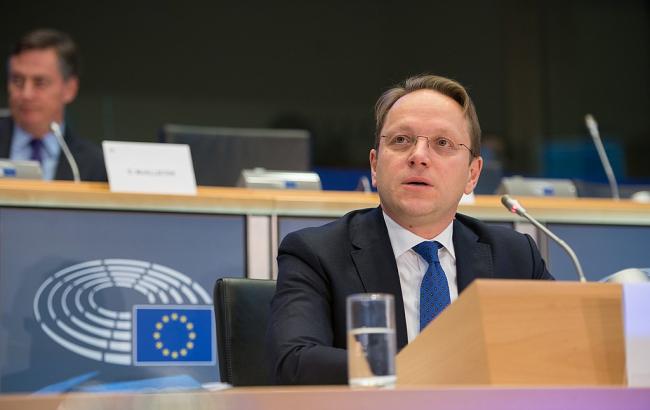 Olivér Várhelyi, photo from European Parliament from EU, CC BY 2.0 <https://creativecommons.org/licenses/by/2.0>, via Wikimedia Commons